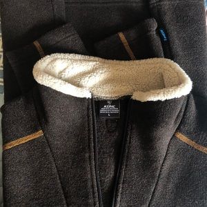 NWOT! Kuhlest Sherpa Goodness! NEVER WORN!